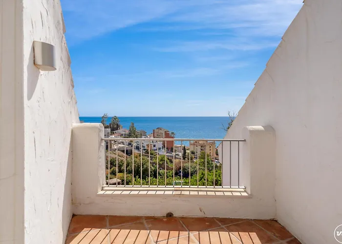 Vivi Homes - La Roca Pool, Terrace, Golf & Sea View Apartment *