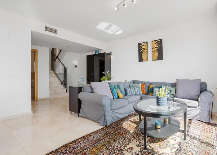 Vivi Homes - La Roca Pool, Terrace, Golf & Sea View Fuengirola