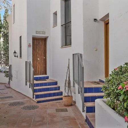 Vivi Homes - La Roca Pool, Terrace, Golf & Sea View 公寓 *